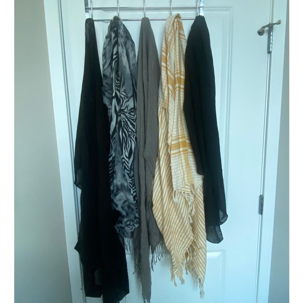 Bundle of 5 Stylish Scarves Cozy & Lightweight Mix
